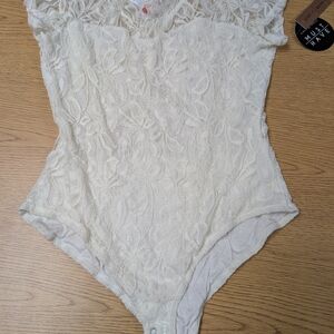 Almost Famous Cream Lace Bodysuit